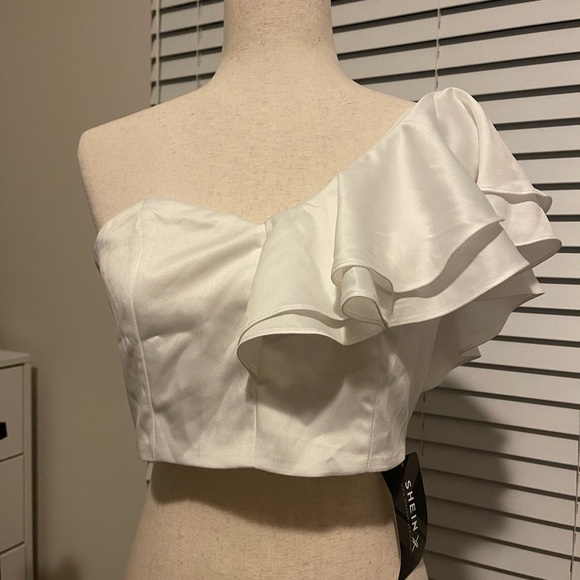SHEIN white croptop - Picture 1 of 3
